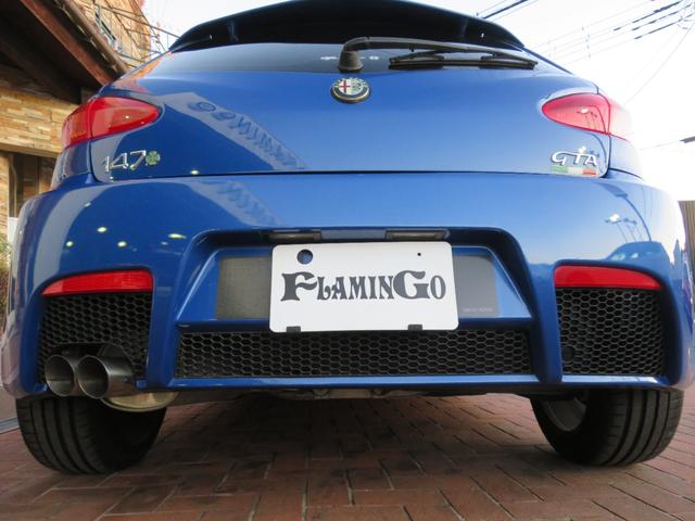 アルファ147 GTA 左ハンドル6速MT アーキュレーマフラー パルティーレ17インチアルミホイール 純正デッキ ETC 黒革シート シートヒーター(23枚目)