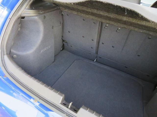 アルファ147 GTA 左ハンドル6速MT アーキュレーマフラー パルティーレ17インチアルミホイール 純正デッキ ETC 黒革シート シートヒーター(30枚目)