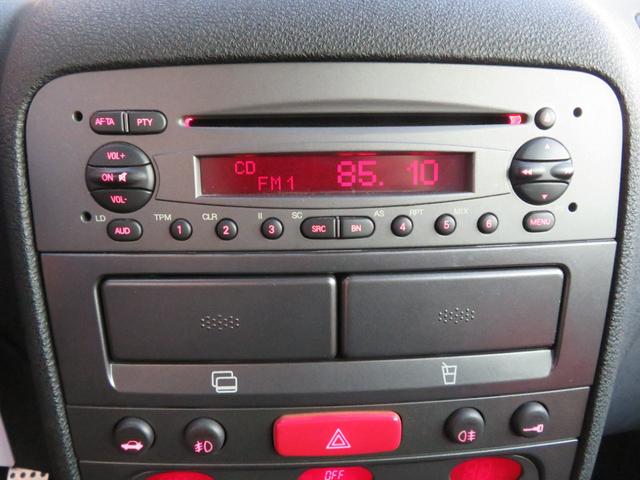 アルファ147 GTA 左ハンドル6速MT アーキュレーマフラー パルティーレ17インチアルミホイール 純正デッキ ETC 黒革シート シートヒーター(46枚目)