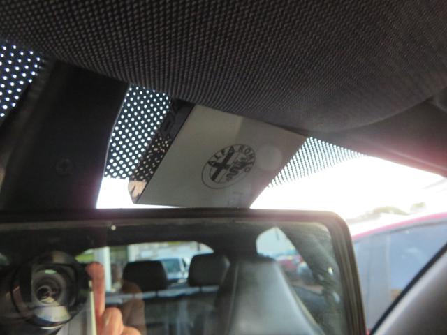 アルファ147 GTA 左ハンドル6速MT アーキュレーマフラー パルティーレ17インチアルミホイール 純正デッキ ETC 黒革シート シートヒーター(50枚目)