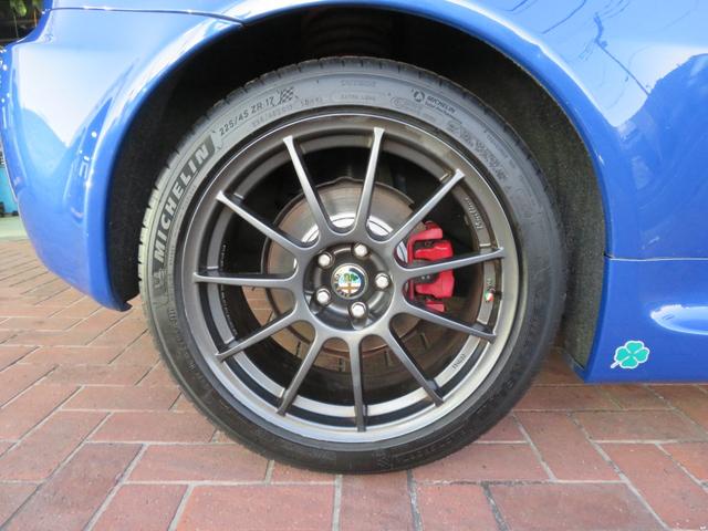 アルファ147 GTA 左ハンドル6速MT アーキュレーマフラー パルティーレ17インチアルミホイール 純正デッキ ETC 黒革シート シートヒーター(54枚目)
