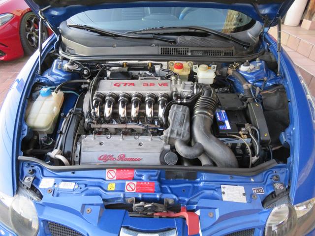 アルファ147 GTA 左ハンドル6速MT アーキュレーマフラー パルティーレ17インチアルミホイール 純正デッキ ETC 黒革シート シートヒーター(57枚目)