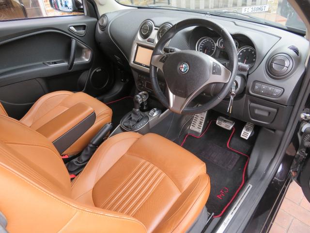 ミト コンペティツィオーネ　ナビフルセグバックカメラ　茶革シート　ＥＴＣ　パドルシフト　シートヒーター　純正１７インチアルミホイール（25枚目）