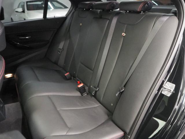 ビターボ リムジン ニコルディーラー車 ガラスサンルーフ ブラックレザーシート シートヒーター 純正HDDナビ 地デジTV アルピナクラシック19インチアルミホイール アルピナホワイトデコライン リアスポイラー(13枚目)