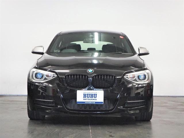 M135i 弊社ユーザー様買取車両 黒革 正規D車 純正HDDナビ 地デジTV Bカメラ 前後PDC クルコン LDW 衝突被害軽減ブレーキ メモリー機能付きPシート パドルシフト 純正18AW バイキセノンHL(2枚目)