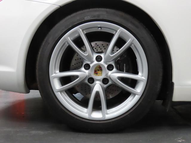９１１ ９１１カレラ　ＰＤＫ　後期　スポクロ　ＰＡＳＭ　サンルーフ　黒革　シートヒーター　Ｃｌａｒｉｏｎ製ナビ　地デジＴＶ　Ｂカメラ　オートＡＣ　アルカンターラルーフライニング　ＰＤＬＳキセノン　純正１８インチＡＷ（31枚目）