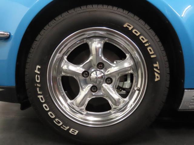 ロックスター Ｓスペシャルパッケージ　２００台限定車両　１オーナー　弊社ユーザー様買取車両　ＣＤ／ＤＶＤプレイヤー　純正ＳＤナビ　バックカメラ　地デジＴＶ　シートヒーター　パドルシフト　ＯＰ１５インチヴィンテージホイール　ビルトインＥＴＣ（9枚目）