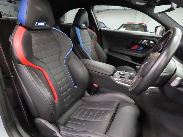 Ｍ２ ベースグレード　Ｍパフォ１９／２０インチ鍛造ＡＷ　カーボンルーフ／ＩＮＴトリム　ＫＷ車高調　ｈａｒｍａｎ／ｋａｒｄｏｎ　ナビＢカメラ　ＰＤＣクルコン　黒革　シートヒーター　Ｍスポーツエキゾースト　ホイール／サス純正有（15枚目）
