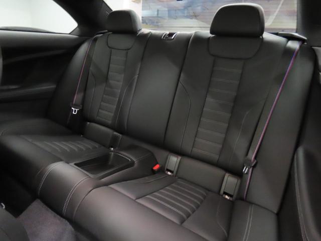 Ｍ２ ベースグレード　Ｍパフォ１９／２０インチ鍛造ＡＷ　カーボンルーフ／ＩＮＴトリム　ＫＷ車高調　ｈａｒｍａｎ／ｋａｒｄｏｎ　ナビＢカメラ　ＰＤＣクルコン　黒革　シートヒーター　Ｍスポーツエキゾースト　ホイール／サス純正有（18枚目）