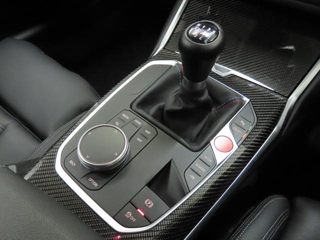 Ｍ２ ベースグレード　Ｍパフォ１９／２０インチ鍛造ＡＷ　カーボンルーフ／ＩＮＴトリム　ＫＷ車高調　ｈａｒｍａｎ／ｋａｒｄｏｎ　ナビＢカメラ　ＰＤＣクルコン　黒革　シートヒーター　Ｍスポーツエキゾースト　ホイール／サス純正有（23枚目）