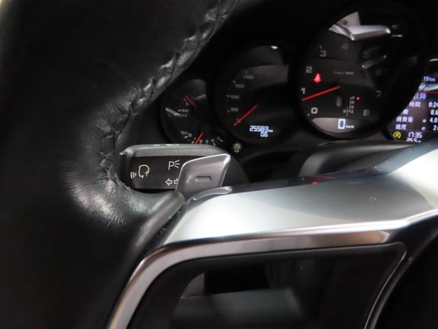 ９１１ ９１１カレラ　スポクロ　ＰＡＳＭ　カレラＳ２０ＡＷ　ＰＣＭナビ　Ｂカメラ　黒革　シートヒーター　オートＡＣ　スポステ　パドルシフト　電格ミラー　アルカンターラルーフ　ＰＤＬＳキセノン　スポーツテールパイプ　ＥＴＣ（22枚目）