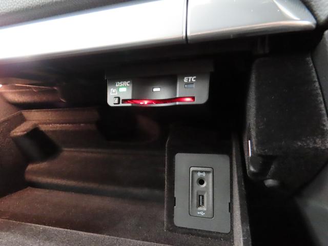 ９１１ ９１１カレラ　スポクロ　ＰＡＳＭ　カレラＳ２０ＡＷ　ＰＣＭナビ　Ｂカメラ　黒革　シートヒーター　オートＡＣ　スポステ　パドルシフト　電格ミラー　アルカンターラルーフ　ＰＤＬＳキセノン　スポーツテールパイプ　ＥＴＣ（30枚目）