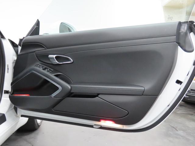 ９１１ ９１１カレラ　スポクロ　ＰＡＳＭ　カレラＳ２０ＡＷ　ＰＣＭナビ　Ｂカメラ　黒革　シートヒーター　オートＡＣ　スポステ　パドルシフト　電格ミラー　アルカンターラルーフ　ＰＤＬＳキセノン　スポーツテールパイプ　ＥＴＣ（31枚目）