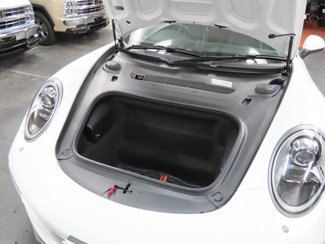 ９１１ ９１１カレラ　スポクロ　ＰＡＳＭ　カレラＳ２０ＡＷ　ＰＣＭナビ　Ｂカメラ　黒革　シートヒーター　オートＡＣ　スポステ　パドルシフト　電格ミラー　アルカンターラルーフ　ＰＤＬＳキセノン　スポーツテールパイプ　ＥＴＣ（33枚目）