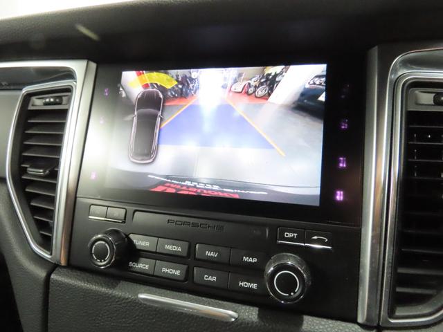 マカン マカン　正規ディーラー車　ブラックレザー　１４ｗａｙメモリーパワーシート／ヒーター　アダプティブクルーズコントロール　エントリードライブ　ＰＤＬＳキセノン　純正ナビ／バックカメラ　純正黒１８ｉｎｔホイール（22枚目）