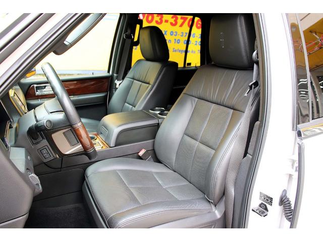 リンカーンナビゲーター ベースグレード 正規ディーラー車 点検記録簿 オーナーズブック スペアキー フルセグサイバーナビ 電動サンルーフ 電動サイドステップ パワーリフトゲート 3列シート8人乗り 黒革パワーシート 電動格納サードシート(33枚目)