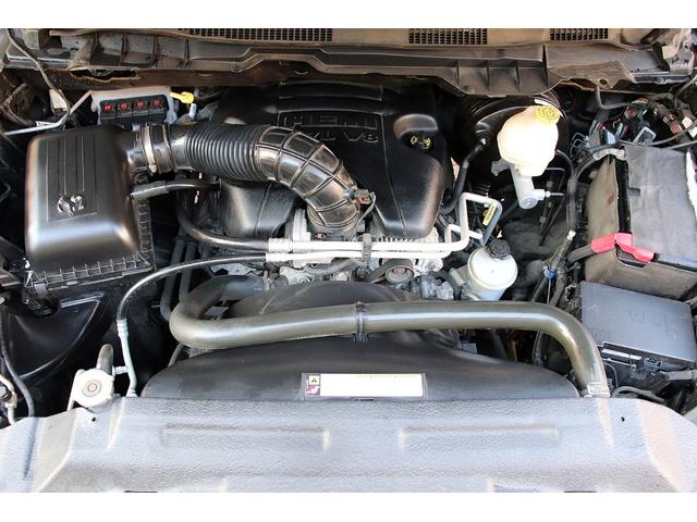 ダッジ・ラム ララミー 新車並行 5.7-HEMI 4WD カスタム 実走行3万mile リフトアップ KMCロックスター20inホイール ポケットスタイルオーバーフェンダー フルセグナビ 取説 点検記録簿 スペアキー(9枚目)