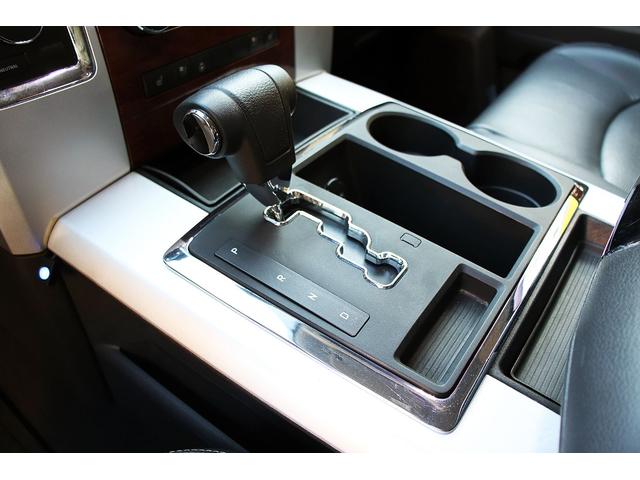 ダッジ・ラム ララミー 新車並行 5.7-HEMI 4WD カスタム 実走行3万mile リフトアップ KMCロックスター20inホイール ポケットスタイルオーバーフェンダー フルセグナビ 取説 点検記録簿 スペアキー(31枚目)