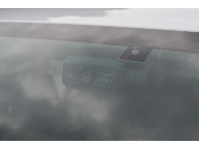 ＸＣ４０ Ｔ４　ＡＷＤ　インスクリプション　ワンオーナー　黒革　ドラレコ　３６０度カメラ　ハーマンカードン　ＬＥＤヘッドライト　ステアリング＆前後シートヒーター　縦列駐車支援システム　ワイヤレススマートフォンチャージ　パワーシート　認定中古車（8枚目）
