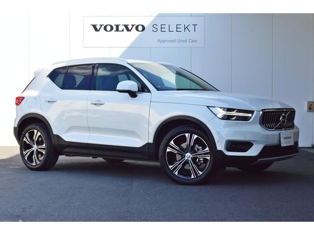 ＸＣ４０ Ｔ４　ＡＷＤ　インスクリプション　ワンオーナー　黒革　ドラレコ　３６０度カメラ　ハーマンカードン　ＬＥＤヘッドライト　ステアリング＆前後シートヒーター　縦列駐車支援システム　ワイヤレススマートフォンチャージ　パワーシート　認定中古車（10枚目）