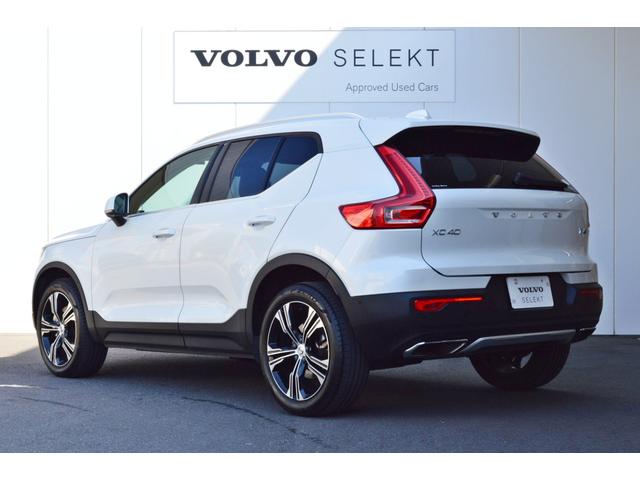 ＸＣ４０ Ｔ４　ＡＷＤ　インスクリプション　ワンオーナー　黒革　ドラレコ　３６０度カメラ　ハーマンカードン　ＬＥＤヘッドライト　ステアリング＆前後シートヒーター　縦列駐車支援システム　ワイヤレススマートフォンチャージ　パワーシート　認定中古車（11枚目）