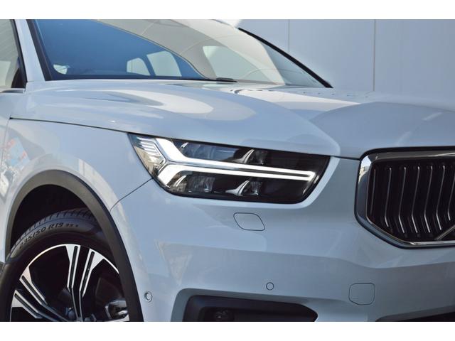 ＸＣ４０ Ｔ４　ＡＷＤ　インスクリプション　ワンオーナー　黒革　ドラレコ　３６０度カメラ　ハーマンカードン　ＬＥＤヘッドライト　ステアリング＆前後シートヒーター　縦列駐車支援システム　ワイヤレススマートフォンチャージ　パワーシート　認定中古車（22枚目）