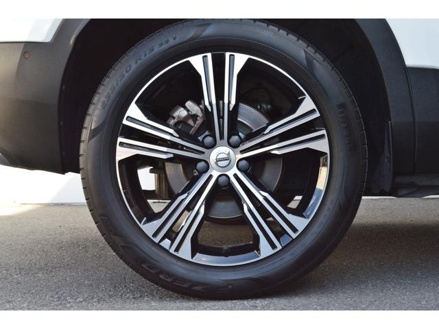 ＸＣ４０ Ｔ４　ＡＷＤ　インスクリプション　ワンオーナー　黒革　ドラレコ　３６０度カメラ　ハーマンカードン　ＬＥＤヘッドライト　ステアリング＆前後シートヒーター　縦列駐車支援システム　ワイヤレススマートフォンチャージ　パワーシート　認定中古車（24枚目）