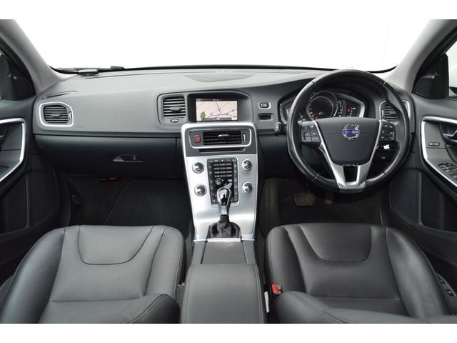 S60 T3 SE 黒革 走行16000キロ ドラレコ 認定中古車 フロントカメラ スマートキー バックカメラ HDDナビ フルセグ シートヒーター(4枚目)