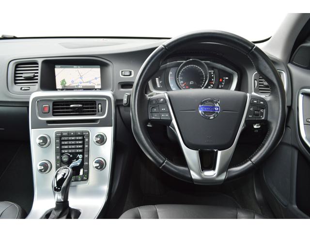 S60 T3 SE 黒革 走行16000キロ ドラレコ 認定中古車 フロントカメラ スマートキー バックカメラ HDDナビ フルセグ シートヒーター(13枚目)