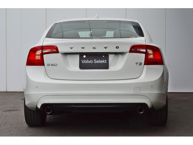 S60 T3 SE 黒革 走行16000キロ ドラレコ 認定中古車 フロントカメラ スマートキー バックカメラ HDDナビ フルセグ シートヒーター(16枚目)