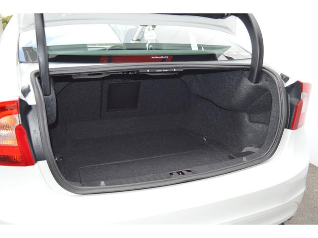 S60 T3 SE 黒革 走行16000キロ ドラレコ 認定中古車 フロントカメラ スマートキー バックカメラ HDDナビ フルセグ シートヒーター(17枚目)