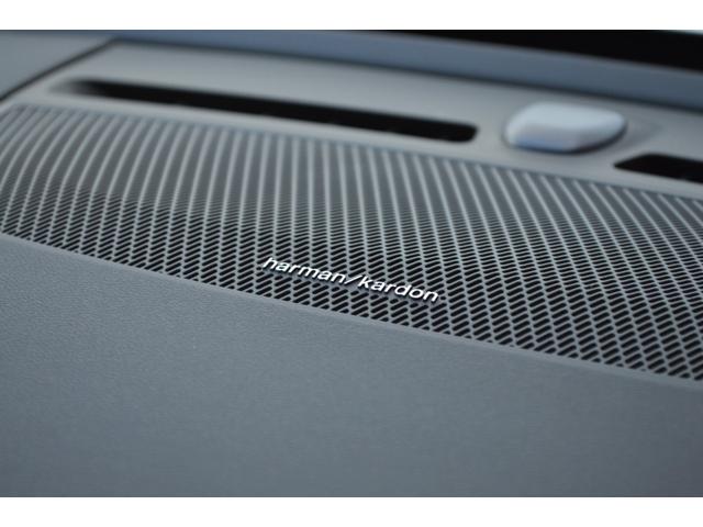 ＸＣ４０ ウルトラ　Ｂ４　ＡＷＤ　ダークエディション　パノラマガラスサンルーフ　特別仕様車　Ｇｏｏｇｌｅ搭載　ハーマンカードン　ピクセルＬＥＤヘッドライト　パワーテールゲート　３６０度カメラ　ステアリング＆前後シートヒーター　ＭＹ２５　認定中古車（8枚目）