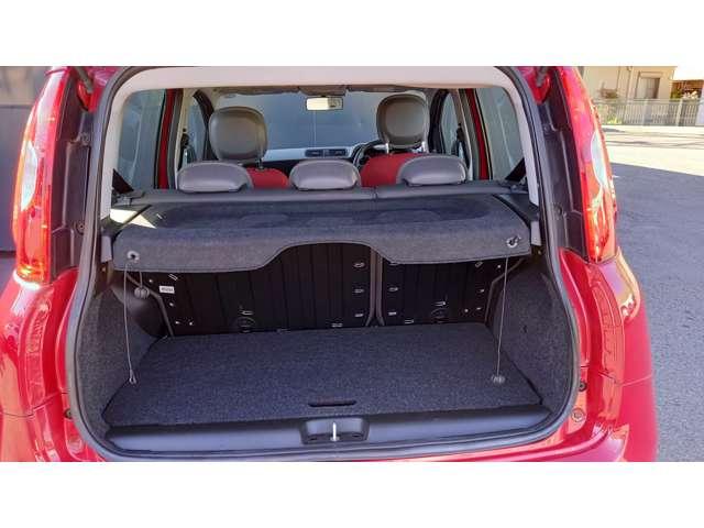 荷物の出し入れがしやすい高さです♪