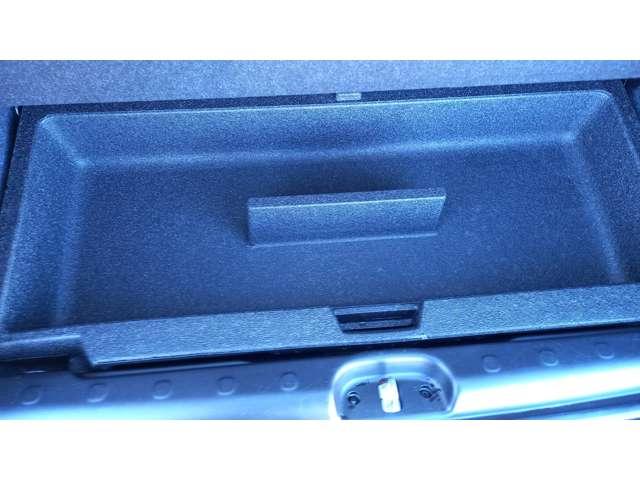 トランクの収納部分です♪