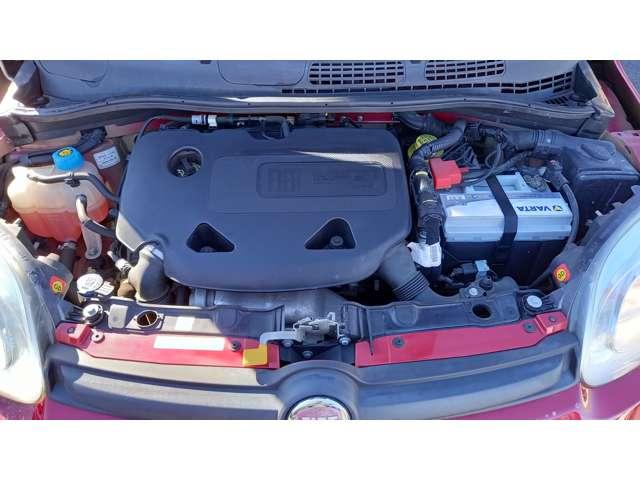 エンジンルームきれいな状態です♪