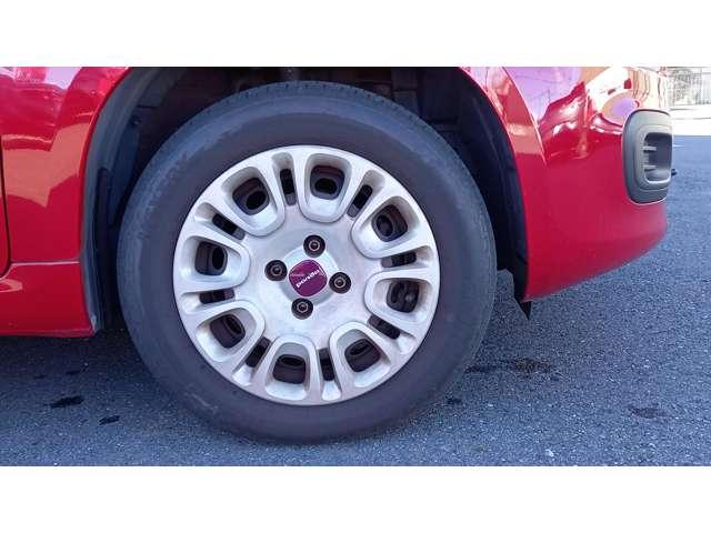 ホイールキャップは割れはないです♪