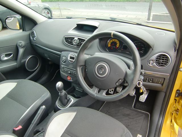 ルーテシア ルノースポール　コンプリート　３０台限定　ジョンシリウスＭ・３０台限定・リアカーボンデュフューザー・ＲＳモニタ・プレンボキャリパー・スピードラインＡＷ・ドラレコ・リアスポイラー（14枚目）