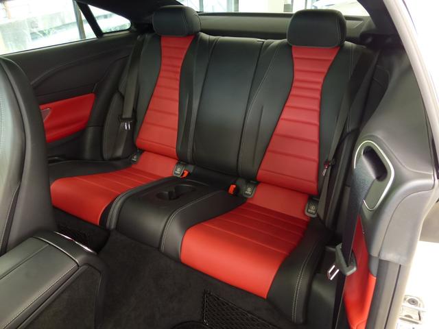 E400 4MクーペスポーツEXCP赤黒革SR1オナ新車保証(17枚目)
