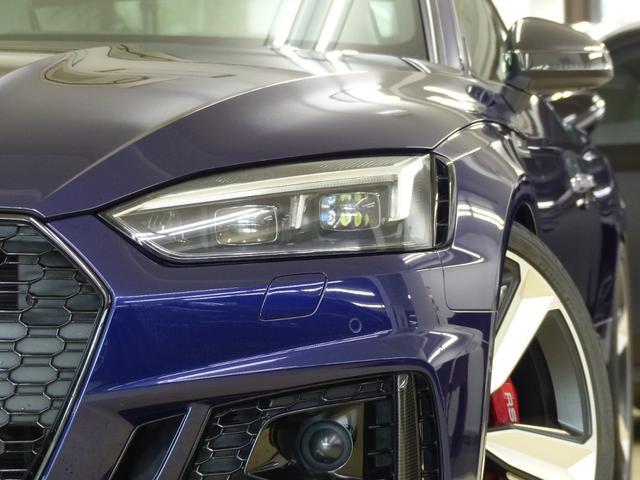 ＲＳ５ ベースグレード　アシスタンス＆カーボンスタイリング＆プレセンスＰ　グレー革　パノラマＳＲ　純正ＭＭＩナビ地デジ　サラウンドビューカメラ　Ｖコックピット　Ｂａｎｇ＆Ｏｌｕｆｓｅｎ　Ｓヒーター　マトリクスＬＥＤ　禁煙（7枚目）