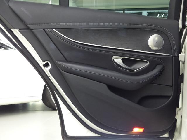 Eクラス E200 アバンギャルド スポーツ レーダーS 黒半革 HDDナビ地デジ360°カメラ Meコネクト 前席Sヒーター マルチビームLEDライト Pアシスト ハイビームアシスト ACC レーンチェンジ レーンキープ 分割可倒式シート 禁煙(43枚目)