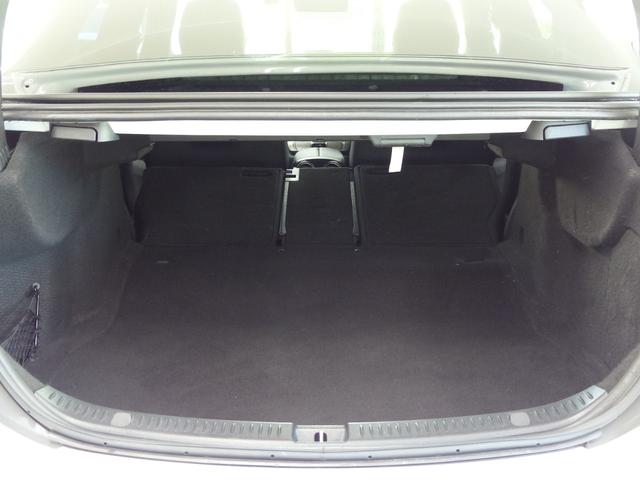 Eクラス E200 アバンギャルド スポーツ レーダーS 黒半革 HDDナビ地デジ360°カメラ Meコネクト 前席Sヒーター マルチビームLEDライト Pアシスト ハイビームアシスト ACC レーンチェンジ レーンキープ 分割可倒式シート 禁煙(48枚目)