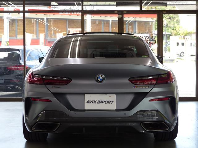 8シリーズ M850i xDrive グランクーペ Dアシストプロ 白革 SR HDDナビ地デジTOP&3Dビュー ライブコックピット HUD harman&kardon 前後席Sヒーター 前席ベンチレーション BMWレーザーライト 自動トランク 禁煙(4枚目)