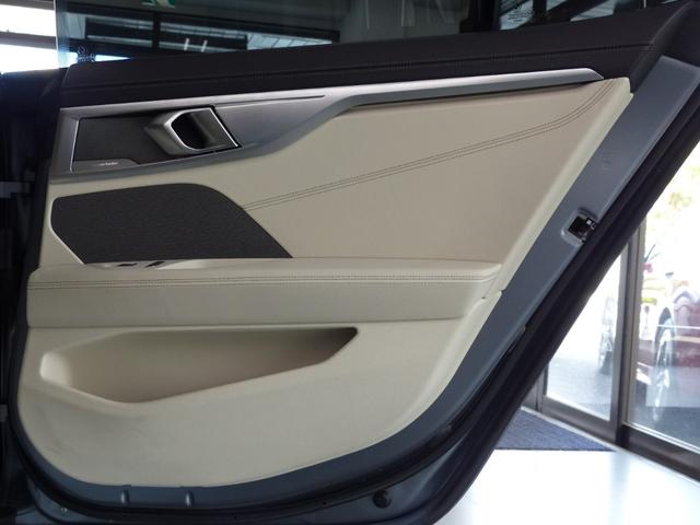 8シリーズ M850i xDrive グランクーペ Dアシストプロ 白革 SR HDDナビ地デジTOP&3Dビュー ライブコックピット HUD harman&kardon 前後席Sヒーター 前席ベンチレーション BMWレーザーライト 自動トランク 禁煙(42枚目)