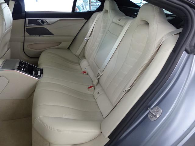 8シリーズ M850i xDrive グランクーペ Dアシストプロ 白革 SR HDDナビ地デジTOP&3Dビュー ライブコックピット HUD harman&kardon 前後席Sヒーター 前席ベンチレーション BMWレーザーライト 自動トランク 禁煙(47枚目)