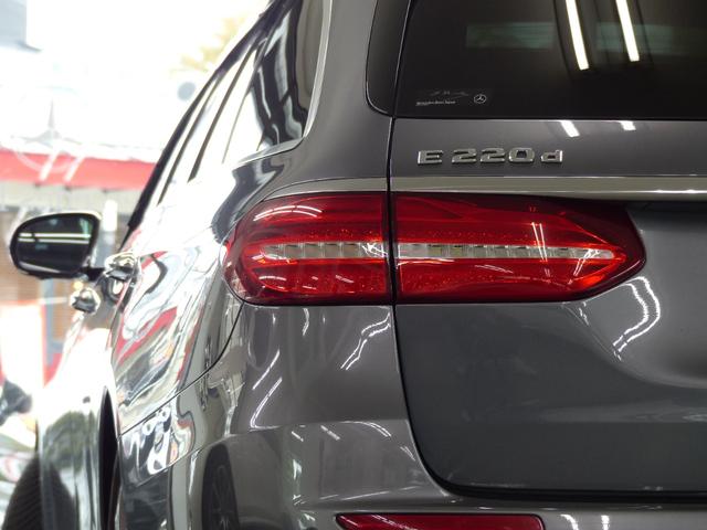 Eクラスステーションワゴン E220d ステーションワゴン アバンギャルド EXCP 黒革 パノラマSR HDDナビ地デジ360度カメラ 中期ステアリング Meコネクト HUD Burmester エアバランスP Sヒーター LEDライト 自動テールゲート Pアシスト 禁煙(8枚目)