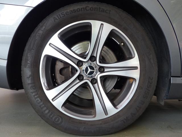 Eクラスステーションワゴン E220d ステーションワゴン アバンギャルド EXCP 黒革 パノラマSR HDDナビ地デジ360度カメラ 中期ステアリング Meコネクト HUD Burmester エアバランスP Sヒーター LEDライト 自動テールゲート Pアシスト 禁煙(24枚目)