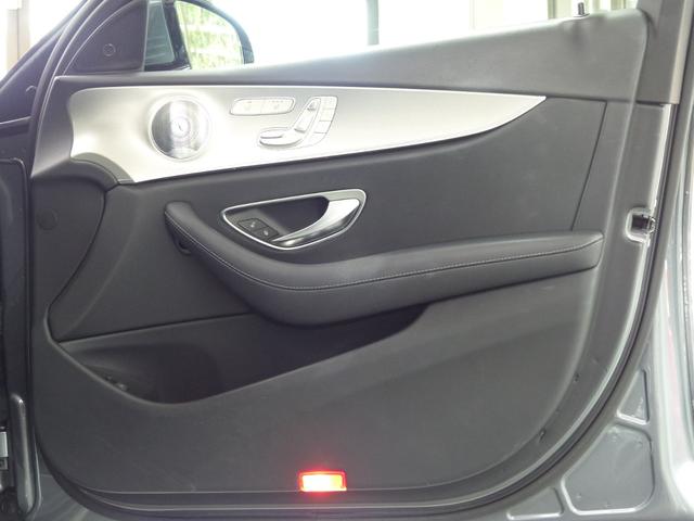 Eクラスステーションワゴン E220d ステーションワゴン アバンギャルド EXCP 黒革 パノラマSR HDDナビ地デジ360度カメラ 中期ステアリング Meコネクト HUD Burmester エアバランスP Sヒーター LEDライト 自動テールゲート Pアシスト 禁煙(40枚目)