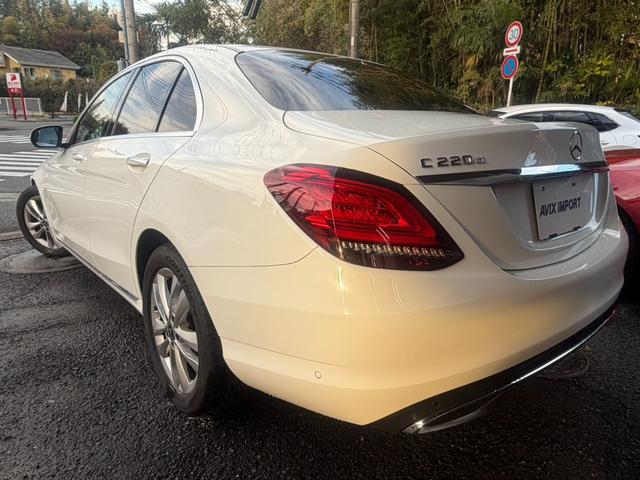 Cクラス C220dアバンギャルド 後期型 レザーEXC 9速AT 黒革 HDDナビ地デジBカメラ Meコネクト HUD Burmester エアバランスP コックピットD Sヒーター マルチビームLED 自動トランク Pアシスト 禁煙(7枚目)