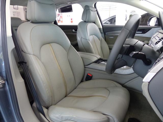 Ａ８ ４．０ＴＦＳＩクワトロ　後期型　プレセンスＰ　Ｄセレクション　グレー革　ＳＲ　ＨＤＤナビ地デジ　サラウンドビュー　ナイトビジョン　Ｓヒーター　前席ベンチレーション　マトリクスＬＥＤ　自動トランク　４ゾーンＡＣ　ＯＰ２０ＡＷ（44枚目）