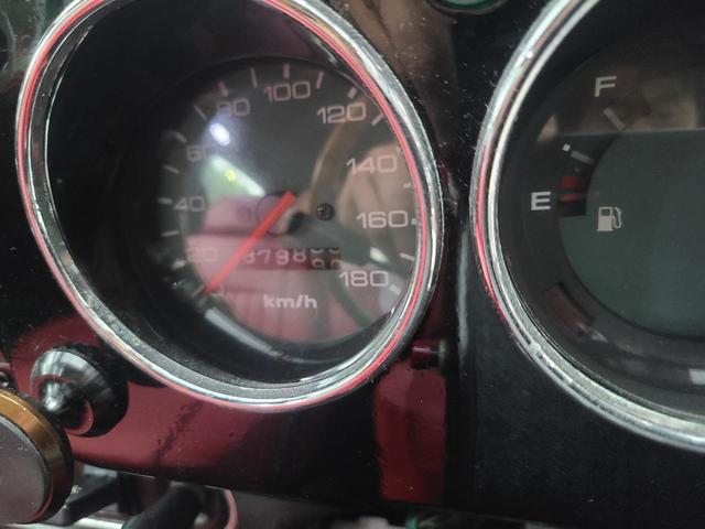 ＭＩＮＩ クーパー１．３　オールペイント済　赤革調シートカバー　コーティング施工車　ウッドハンドル　内外装仕上げ済　前後メッキバンパー　メッキドアミラーカバー　ＣＤデッキ　ＥＴＣ　記録簿　スペアキー（33枚目）